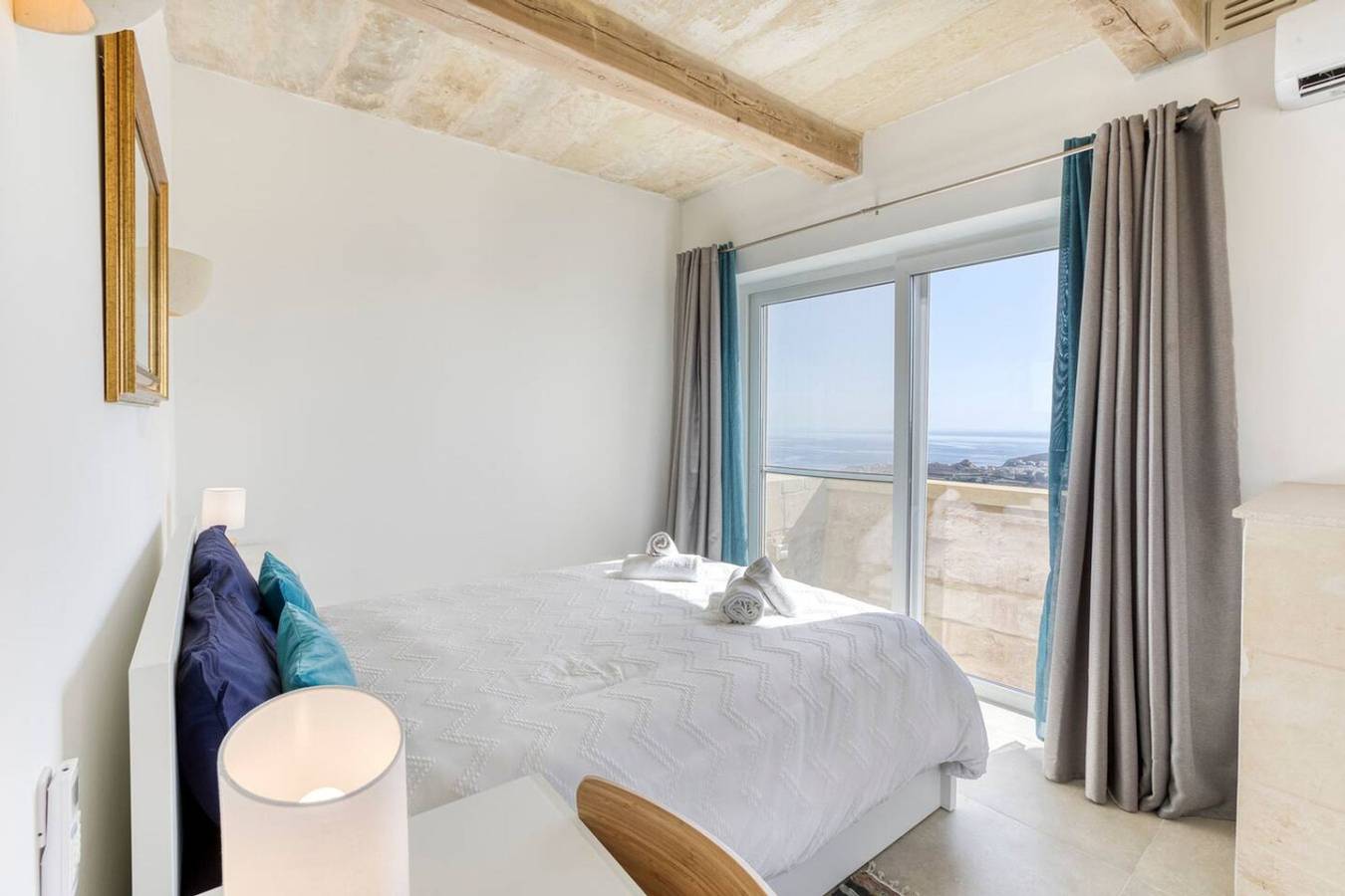 Authentic & Charming Farmhouse with Pool in Gozo in Zebbug, Gozo
