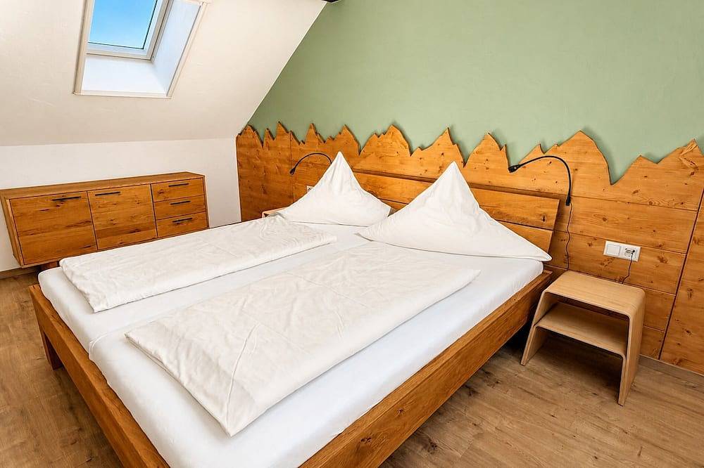 Ganze Wohnung, Doppelzimmer mit Frühstück, kostenlosem Wlan & Parkplatz, nahe Stadtzentrum in Gengenbach, Kinzigtal