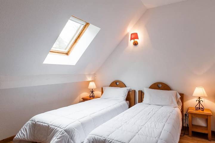 Gîte pour 6 personnes, avec sauna ainsi que terrasse et piscine, animaux acceptés dans Lac Pavin - 3