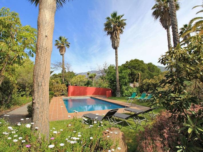 Ferienhaus für 7 Personen, mit Garten und Pool
