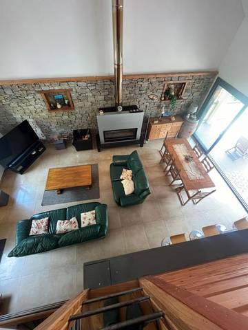 Gîte pour 6 personnes, avec vue et terrasse à Saint-Aventin