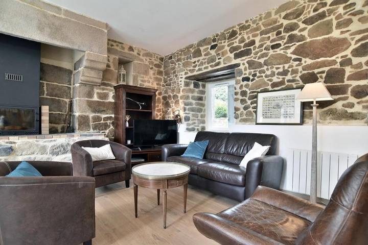 Location de vacances pour 9 personnes, avec jardin et terrasse, animaux acceptés à Pléven - 3