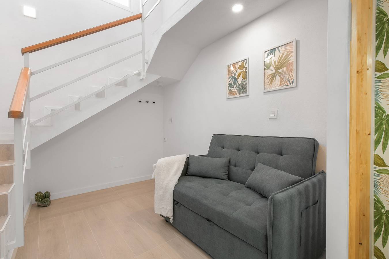 Apartamento entero, Vacaciones en 'Mini Casa Azul' con vistas al mar y Wi-Fi in Punta del Hidalgo, San Cristóbal de La Laguna