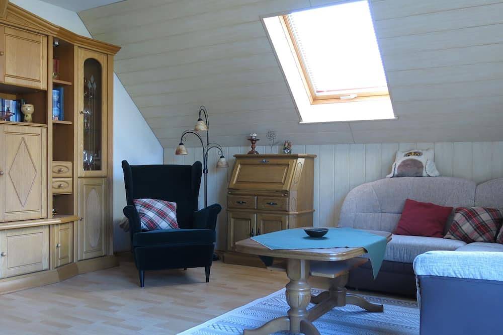 Ganze Wohnung, Ferienwohnung \"Eichholzblick\" - direkt am Waldbad Zwenkau in Zwenkau, Zwenkauer See