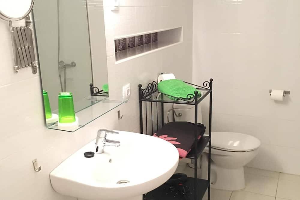 Entire apartment, Holiday Apartment, Beautiful one bedroom apartment, near to all amenities in Puerto del Carmen, Tías