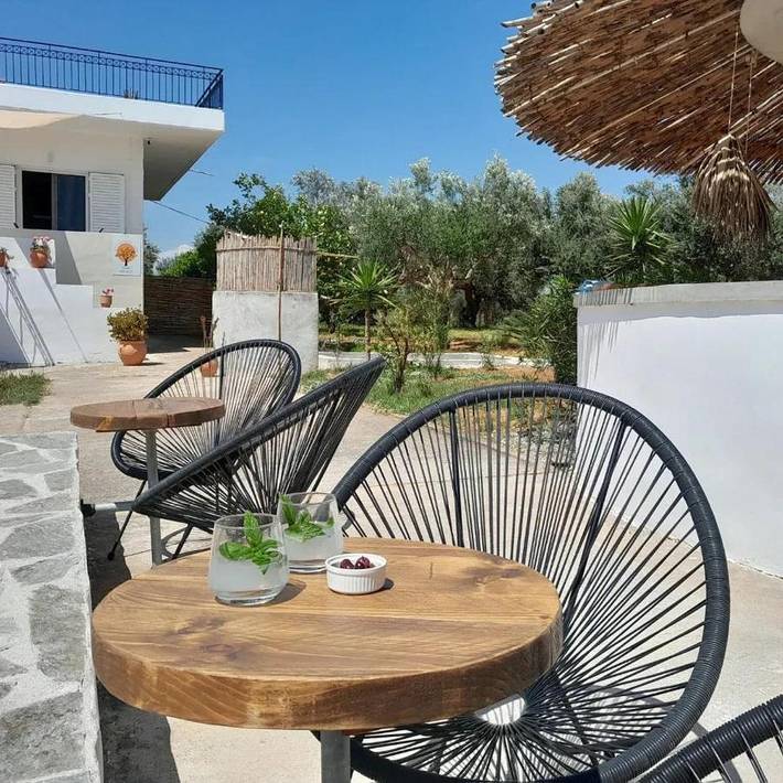 Maison d’hôte pour 2 personnes, avec piscine ainsi que jardin et vue à Messine - 2