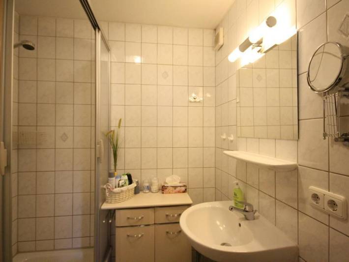 Ferienwohnung für 3 Personen, mit Garten in Sehmatal - 4