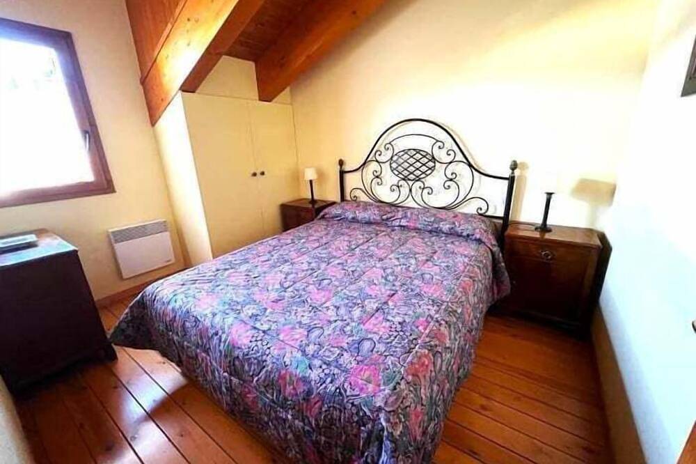 Adosada 2 hab. Gran Jardín, Chimenea, Vistas y Wifi in Osséja, Parque Natural Regional de los Pirineos Catalanes