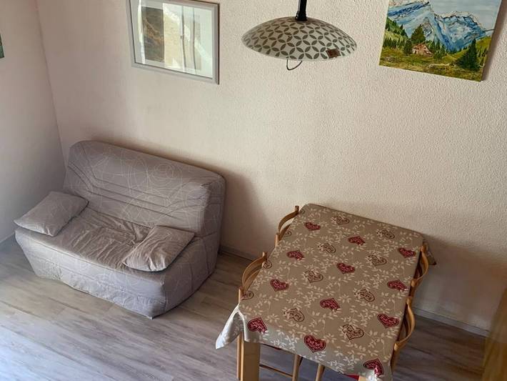 Gîte pour 6 personnes, avec balcon à Enchastrayes - 3