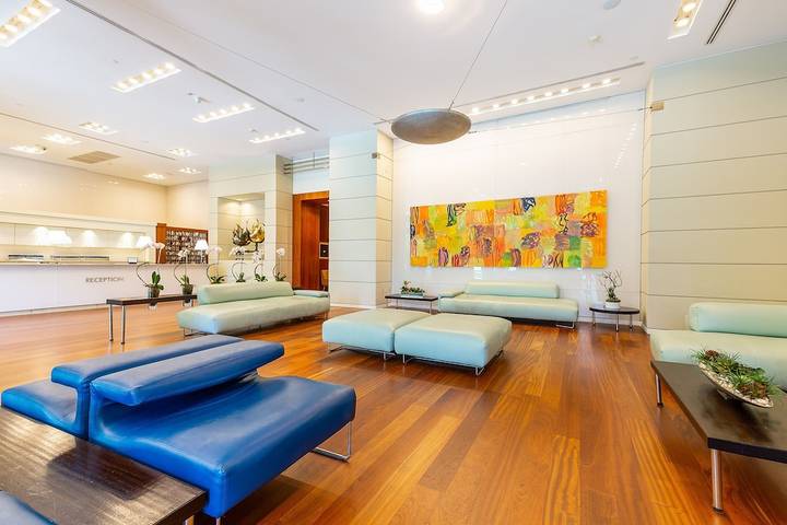 Vacation rental for 4 people, with terrace and hot tub in Coconut Grove