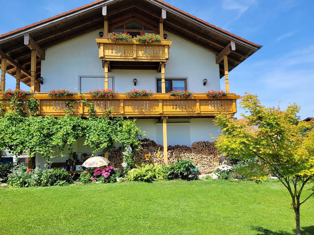 Ganze Wohnung, Apartment "Ferienwohnung bei Helga" mit Balkon in Tittmoning, Rupertiwinkel
