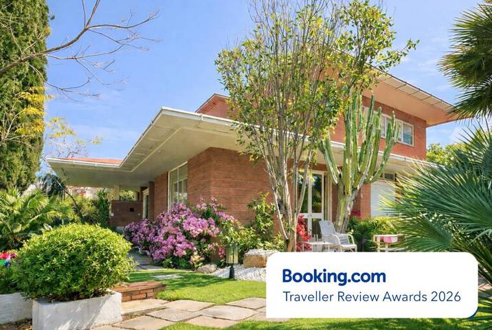 Holiday home for 9 people, with garden and view, child-friendly - 1