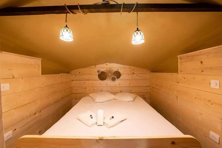 Gîte pour 4 personnes, avec jacuzzi ainsi que terrasse et sauna à Chassenard - 3