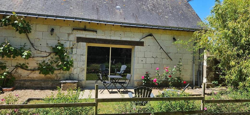Maison de vacances pour 2 personnes, avec Terrasse et Jardin à Les Rosiers-sur-Loire