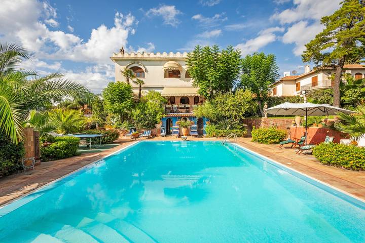 Location de vacances pour 14 personnes, avec jardin et bassin pour enfant à Taormina - 2