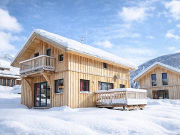 Chalet für 8 Personen, mit Sauna und Balkon sowie Garten in Murtal