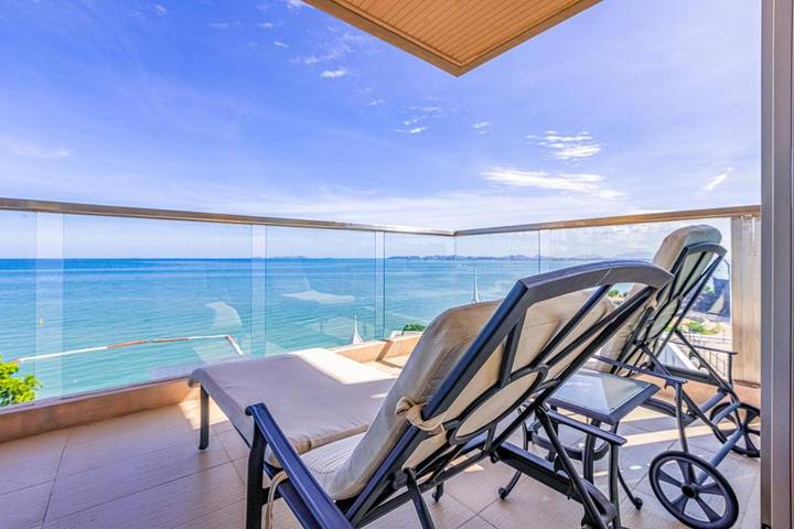 Bungalow für 2 Personen, mit Pool und Ausblick sowie Kinderpool und Garten in Pattaya