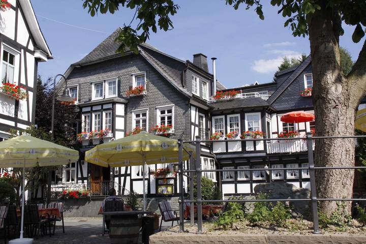 Hotel für 3 Personen, mit Terrasse und Pool sowie Sauna in Bödefeld