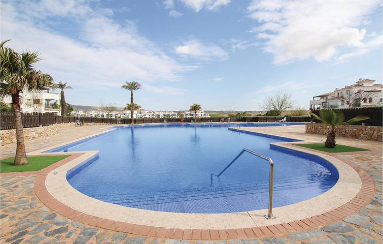 Apartamento vacacional entero, Terraza junto a la piscina: a 200 m de la playa in Murcia , Interior de Murcia