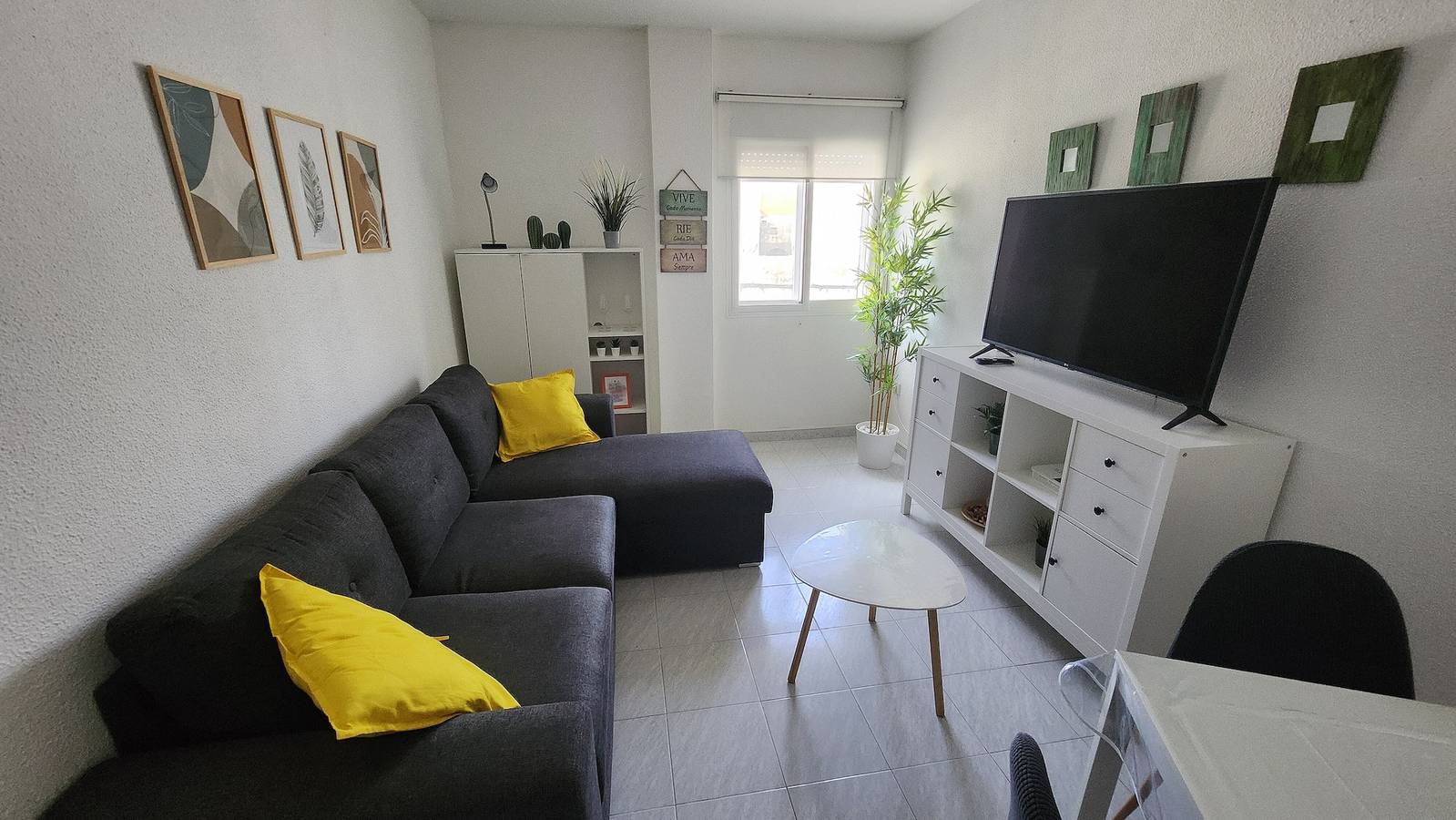 Hel lägenhet, Beachfront Apartment with Sea Views in Barbate in Playa Barbate, Barbate