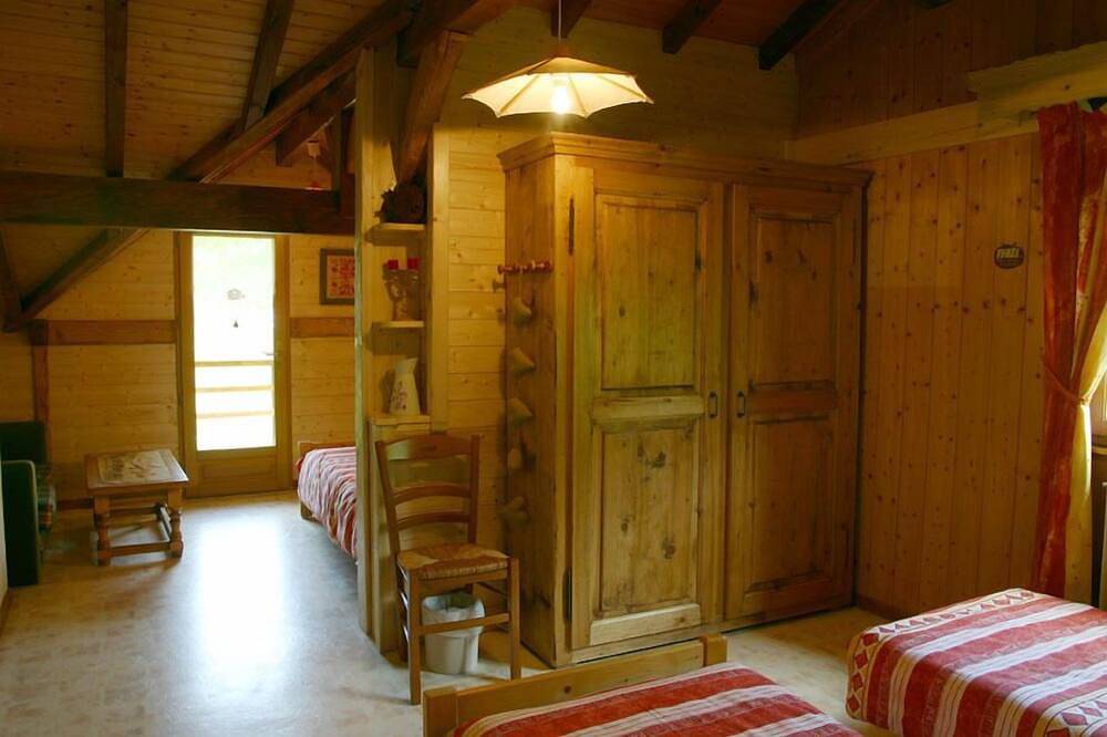 Gite de France Le titlis, chalet de montaña 1100m in Bernex, Thonon-les-Bains region