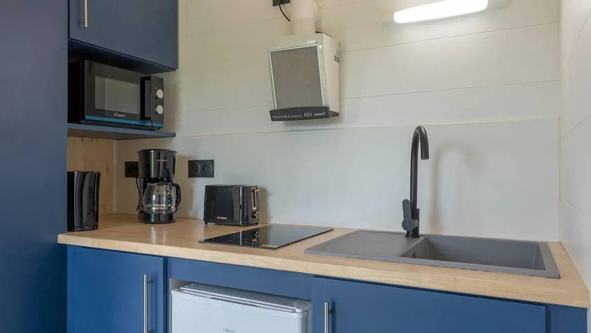 Location de vacances pour 5 personnes, avec sauna ainsi que piscine et terrasse, animaux acceptés à Meyrignac-l'Église - 4