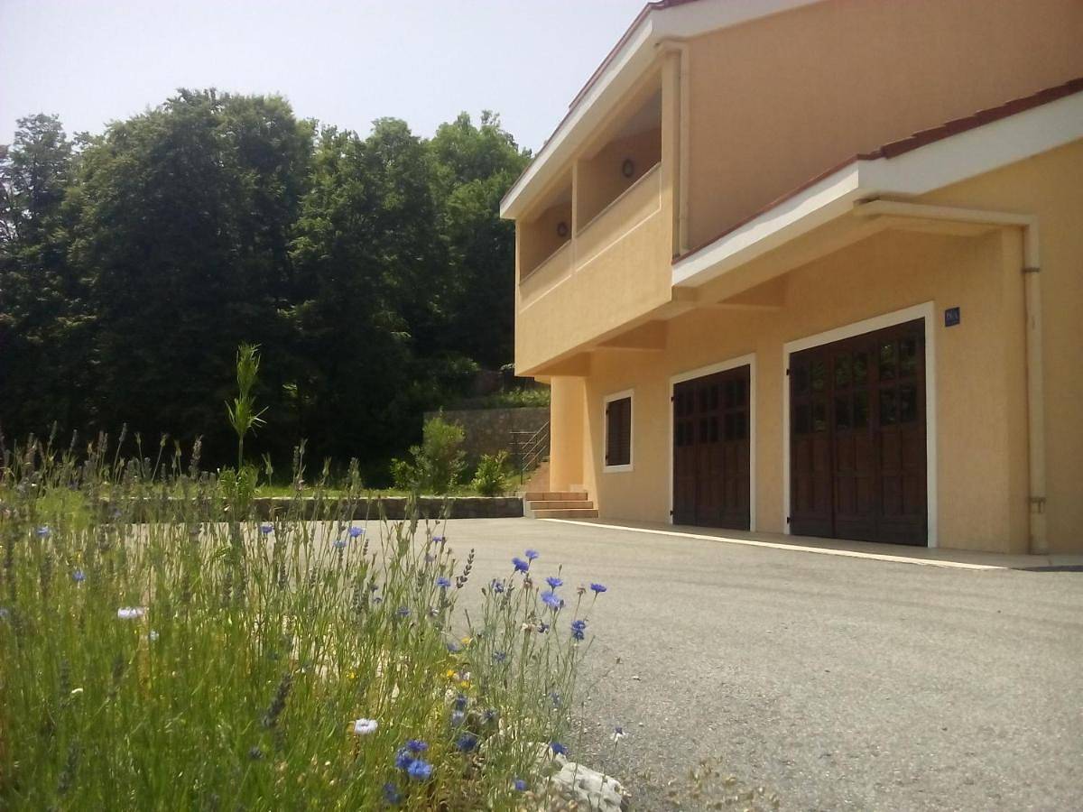 Apartments and Room in Nature Setting in Matulji, Općina Matulji
