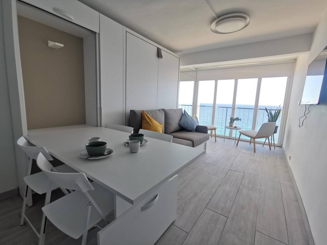 Ganze Wohnung, Renoviertes Studio direkt am Strand mit Parkplatz in Platja d'Aro in Platja d'Aro, Costa Brava