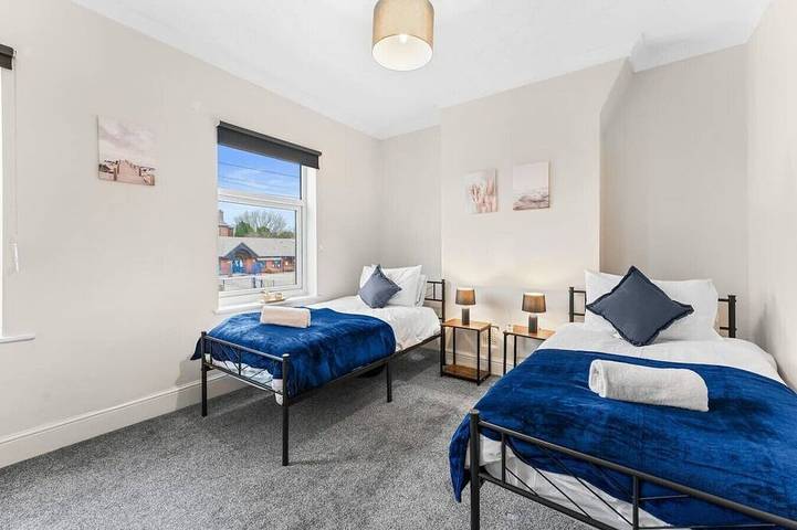 Stoke Work Stay - Contractors & Families - Sleep 6 in Stoke-on-Trent, Midlands