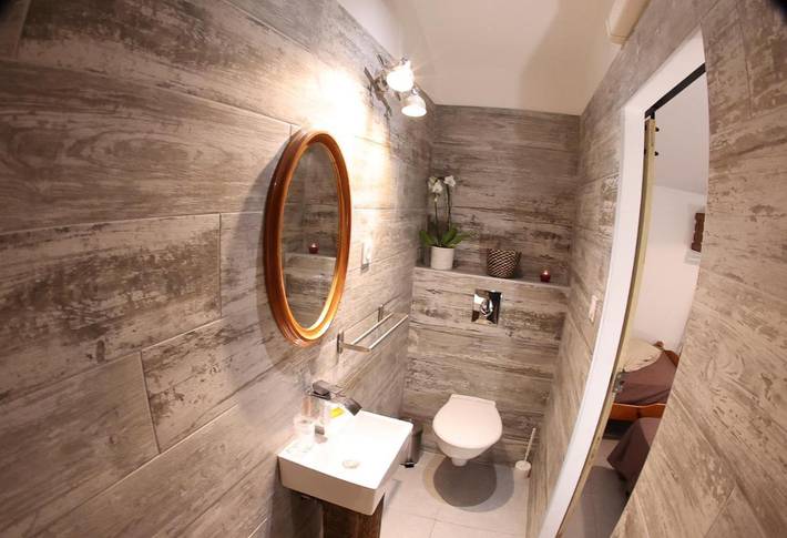 Location de vacances pour 29 personnes, avec vue ainsi que piscine et jardin à Bagnols-sur-Cèze - 4