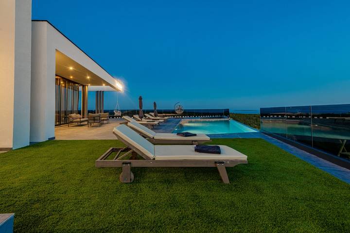 Modern Villa Porta in Novalja, Pag