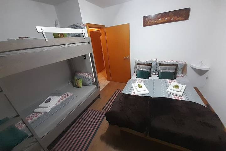 Ferienhaus für 7 Personen, mit Garten und Pool in Medebach - 2