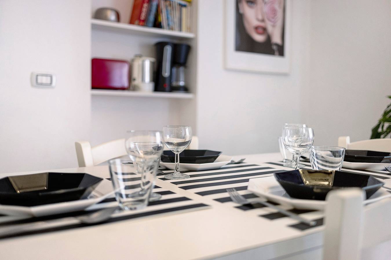 Apartamento entero, Apartamento 'La Casa de Iris con Plaza de Aparcamiento', Wi-Fi y Aire Acondicionado in Diano Marina, Diano Marina Municipio