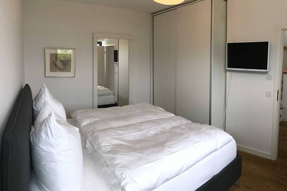 Hel lejlighed, Ferielejlighed for 4 personer med terrasse in Helgoland