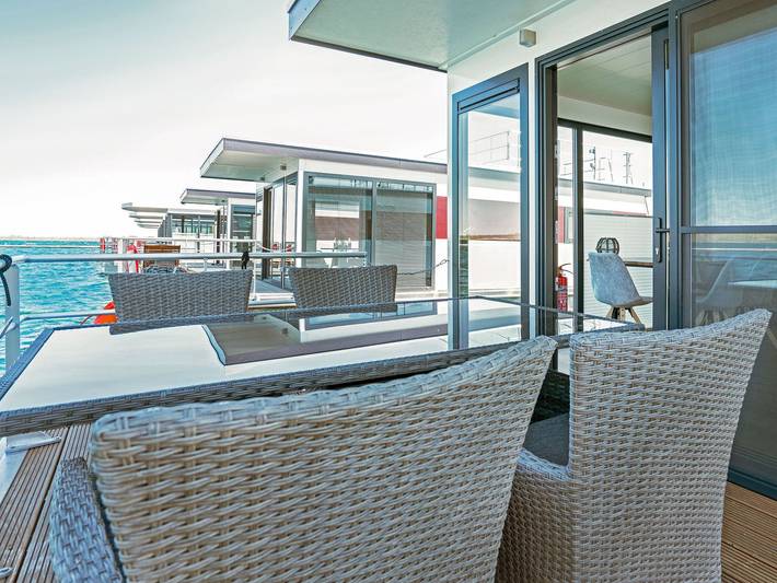 Ferienwohnung für 5 Personen, mit Seeblick und Terrasse sowie Ausblick, kinderfreundlich in Braunsbedra - 3