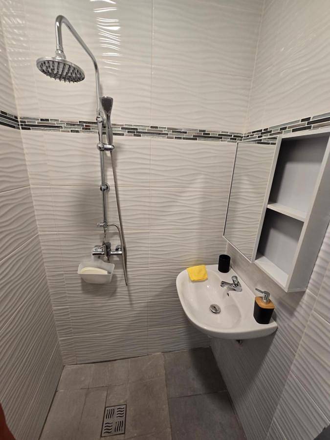 Gîte pour 2 personnes, avec terrasse à Cayenne - 2