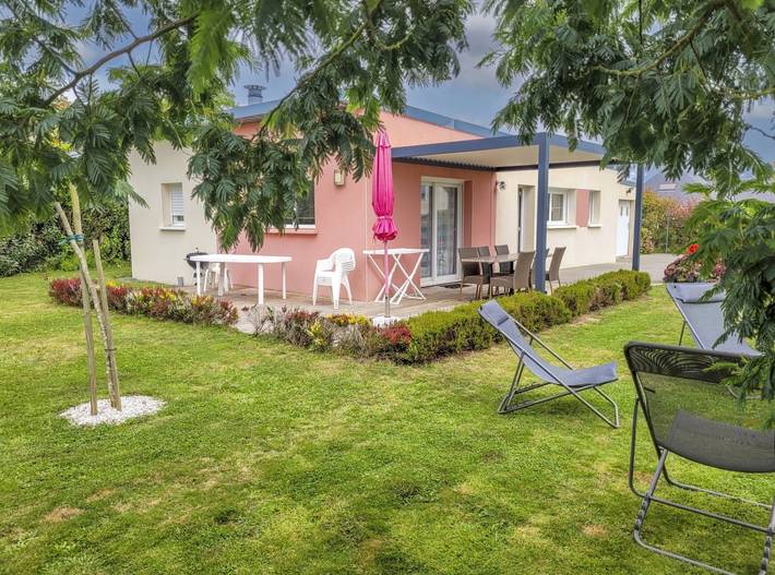 Gîte pour 6 personnes, avec jardin et terrasse, animaux acceptés
