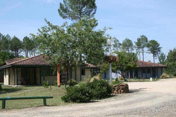 Gîte pour 6 personnes, avec jardin, animaux acceptés à Brocas