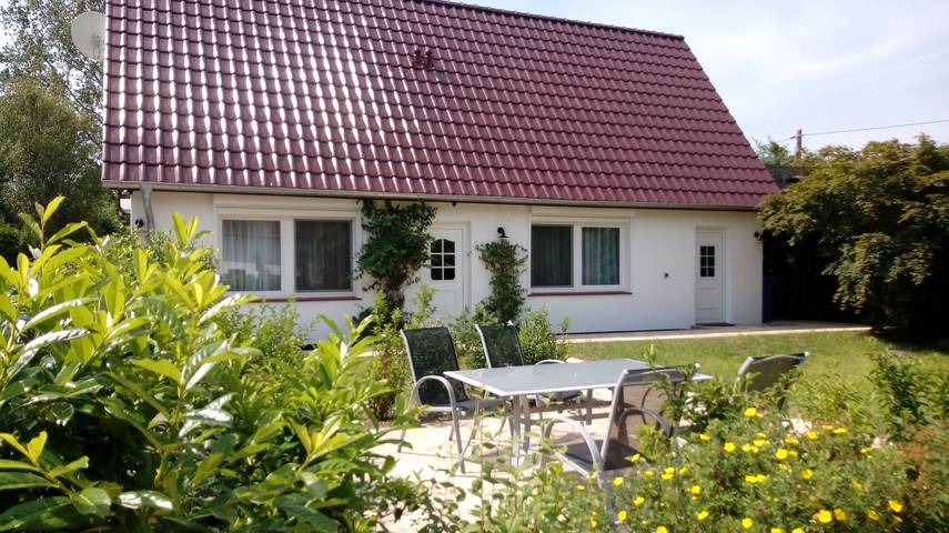 Ferienwohnung für 4 Personen, mit Balkon und Garten sowie Sauna im Dierhagen Ost - 2