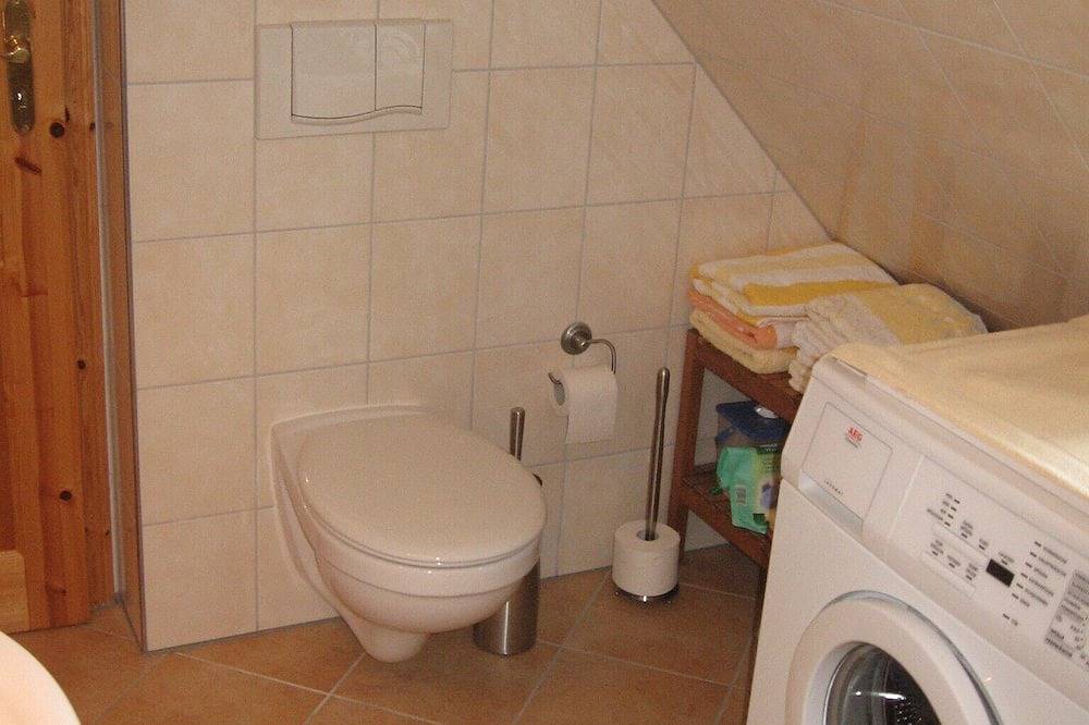Ganze Wohnung, Urlaub beim Winzer - helle 65m²-Wohnung unterhalb der Weinberge von Pillnitz in Loschwitz, Dresden