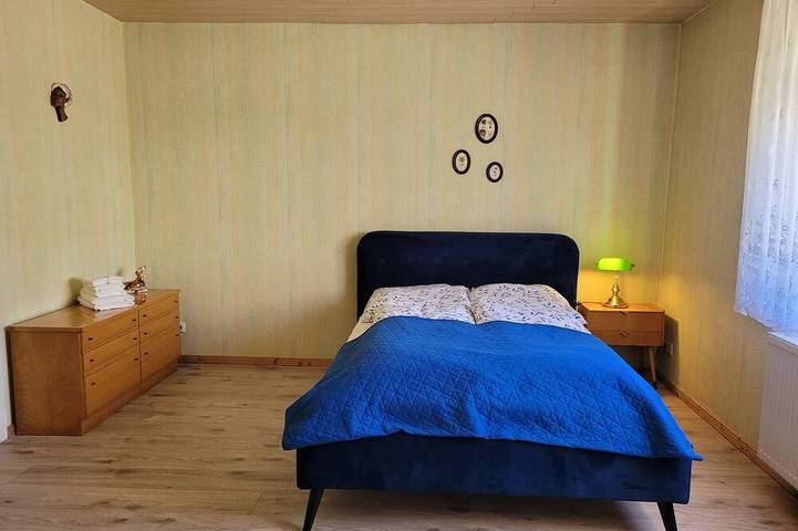 Ganze Wohnung, Gemütliche Ferienwohnung im Hohen Fläming mit großzügigem Garten Nähe Berlin in Wiesenburg/ Mark, Fläming
