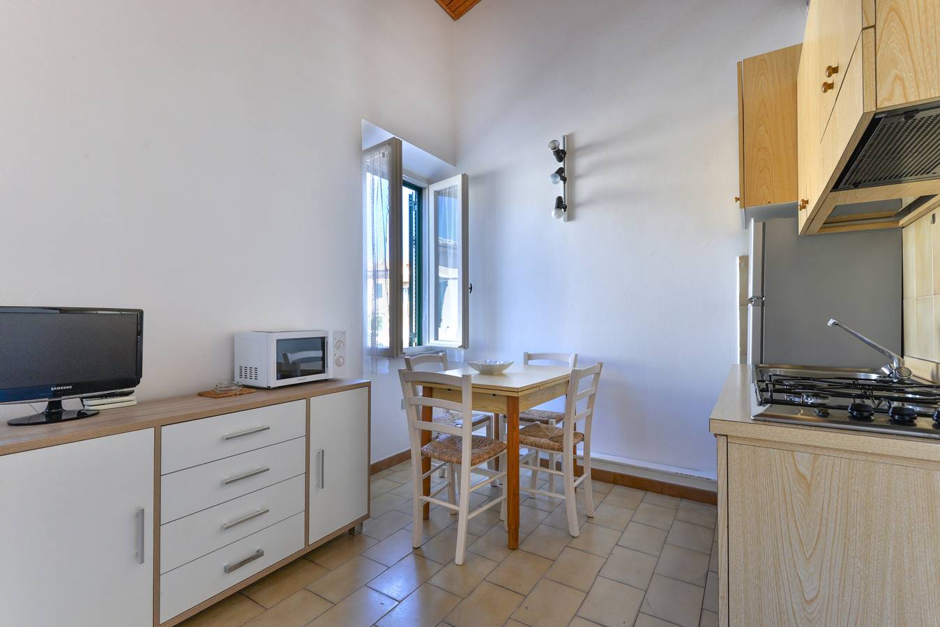 Ganze Wohnung, Ferienwohnung 'Il Quadrifoglio 3' in Strandnähe mit Terrasse und Wlan in Procchio, Elba