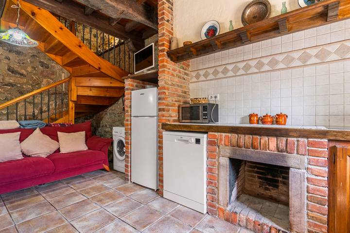 Casa rural para 7 personas, con jardín y jacuzzi, Se admiten mascotas en Comarca de Oriente - 4