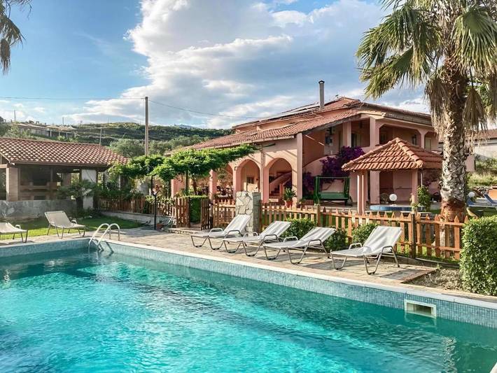 Holiday home for 6 people, with garden and pool as well as view - 1
