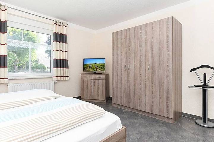 Ferienhaus für 8 Personen, mit Terrasse in Landkreis Wittmund - 3