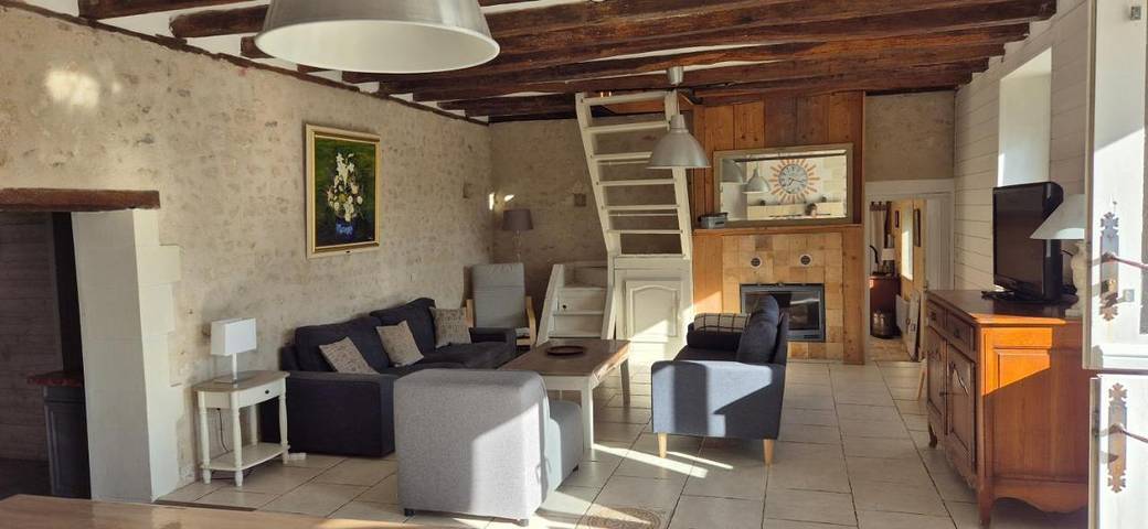 Location de vacances pour 10 personnes, avec Terrasse et Jardin à Notre-Dame-d'Oé