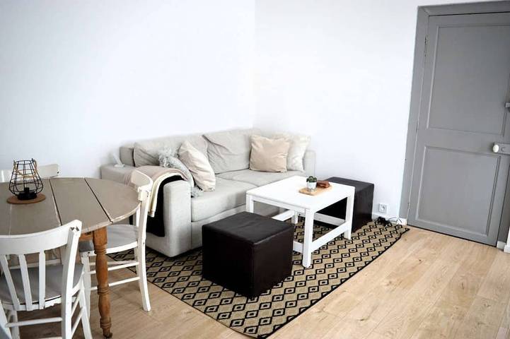 Appartement entier, Le Gambetta, 100m de la plage en centre ville in Luc-sur-Mer, Région de Caen