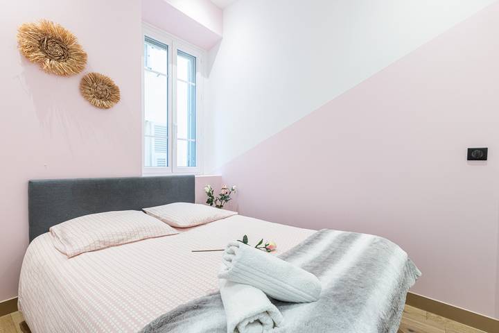 Appartement entier, Neuve 1 - Gauche in Nice, Côte méditerranéenne (France)
