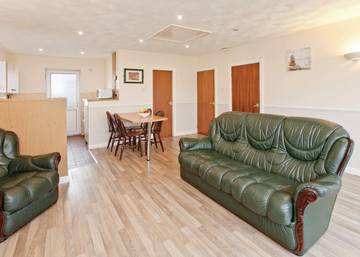 Bungalow for 5 People in Trearddur Bay, Wales, Photo 1