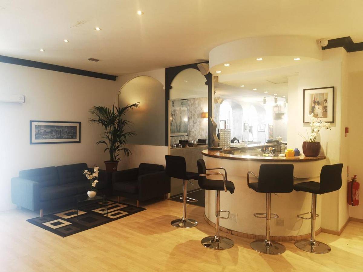 Ambassador-Monaco in Monte Carlo, Région de Nice